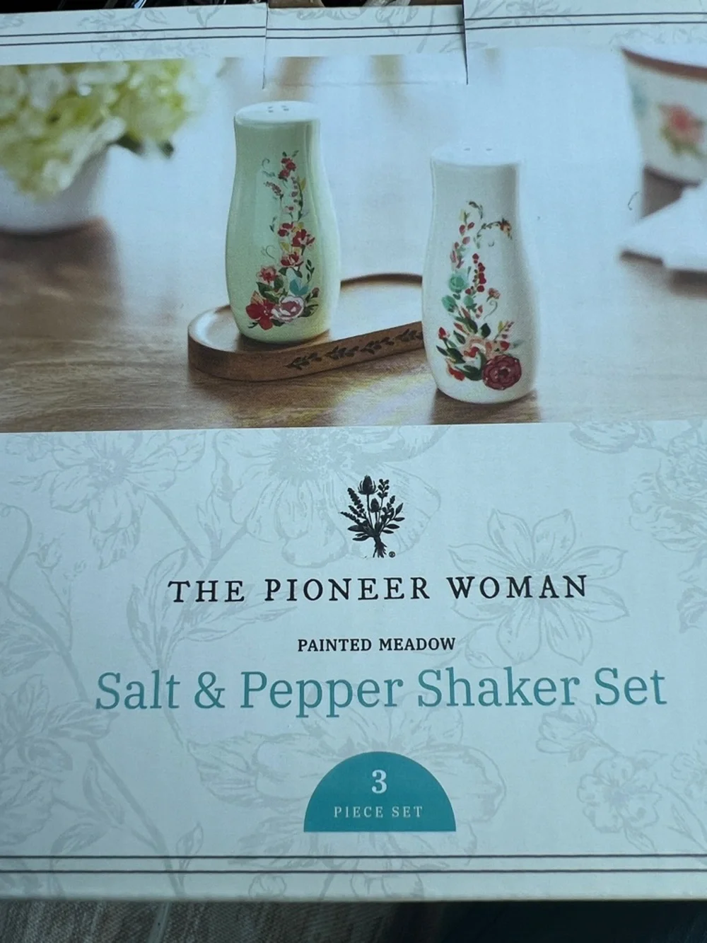 NWT The Pioneer Woman Ceramic Painted Meadow 3 Pieces Salt & Pepper Shakers